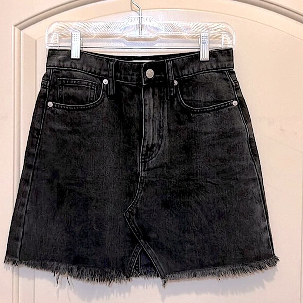 Madewell Black Wash Denim Mini-Skirt EUC